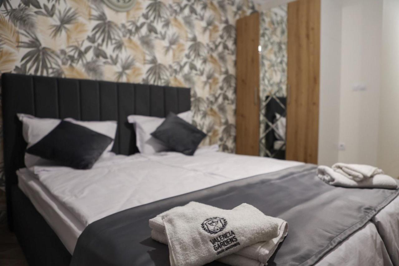 Valencia Gardens Luxury